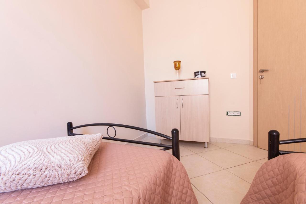 Elion Myloi Villa *